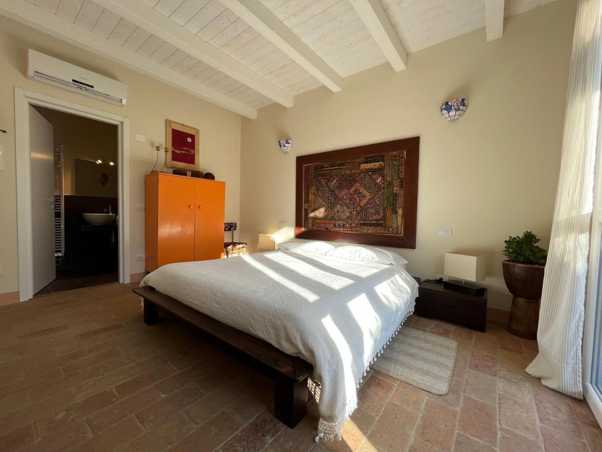 Pioppi Neri R&B Bed & Breakfast Felino Exterior foto