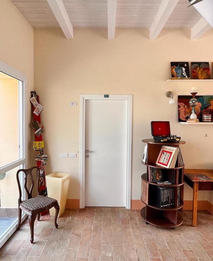 Pioppi Neri R&B Bed & Breakfast Felino Exterior foto
